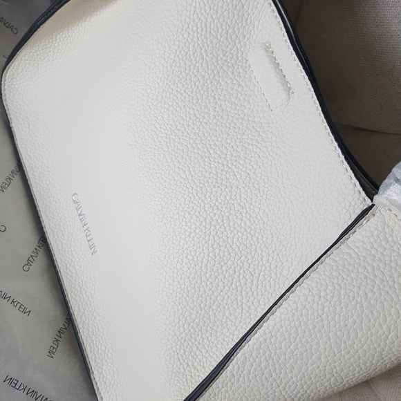CALVIN KLEIN ESTELLE WHITE BAG PURSE NEW - Picture 3 of 9